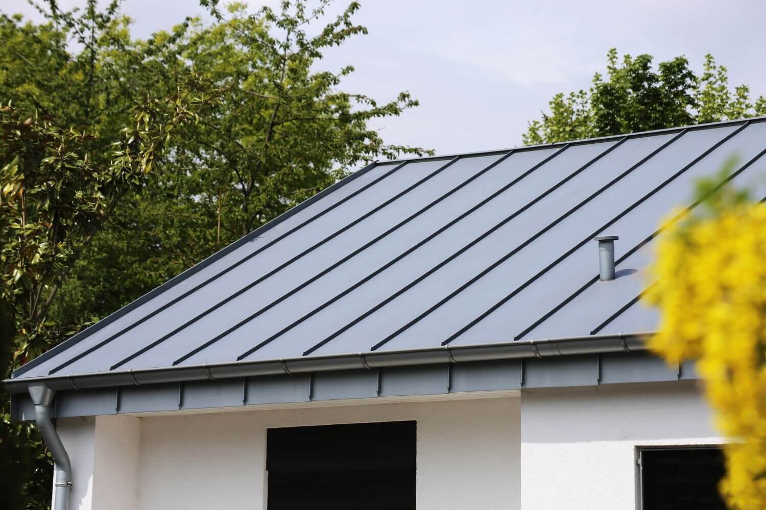 Roofers Who Install Metal Roofs In Redmond Or