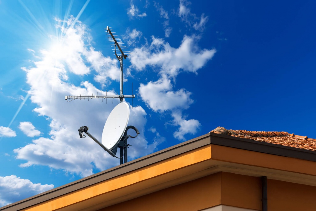 Top 3 Reasons Not To Install A Satellite Dish On Your Roof 1