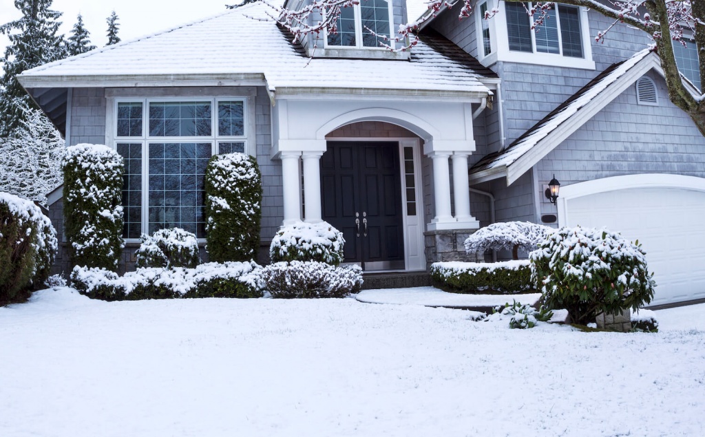 What does it mean if snow melts off your roof quickly