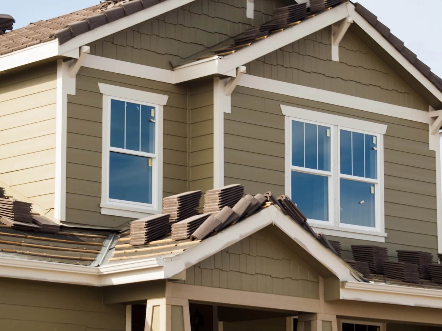 When is The Best Time To Schedule A Roof Replacement?