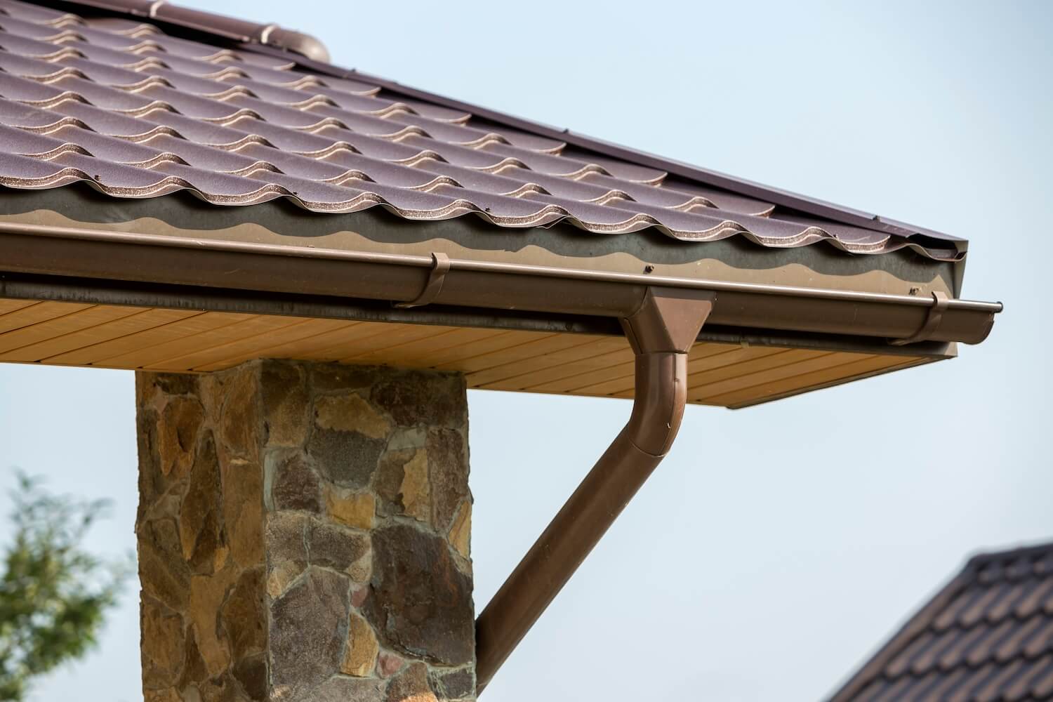 Leaky Loose And Costly Why Diy Gutter Installation Often Backfire